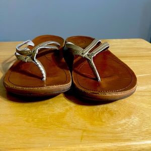 Olukai Gold Flat sandals
